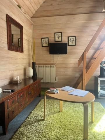 Gite Et Chambre D'Hote Gussignies Eksteriør bilde