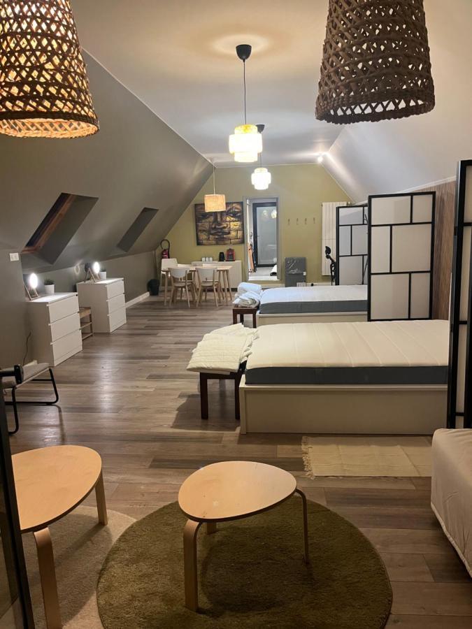 Gite Et Chambre D'Hote Gussignies Eksteriør bilde