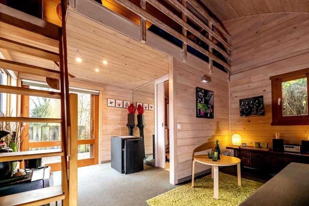 Gite Et Chambre D'Hote Gussignies Eksteriør bilde