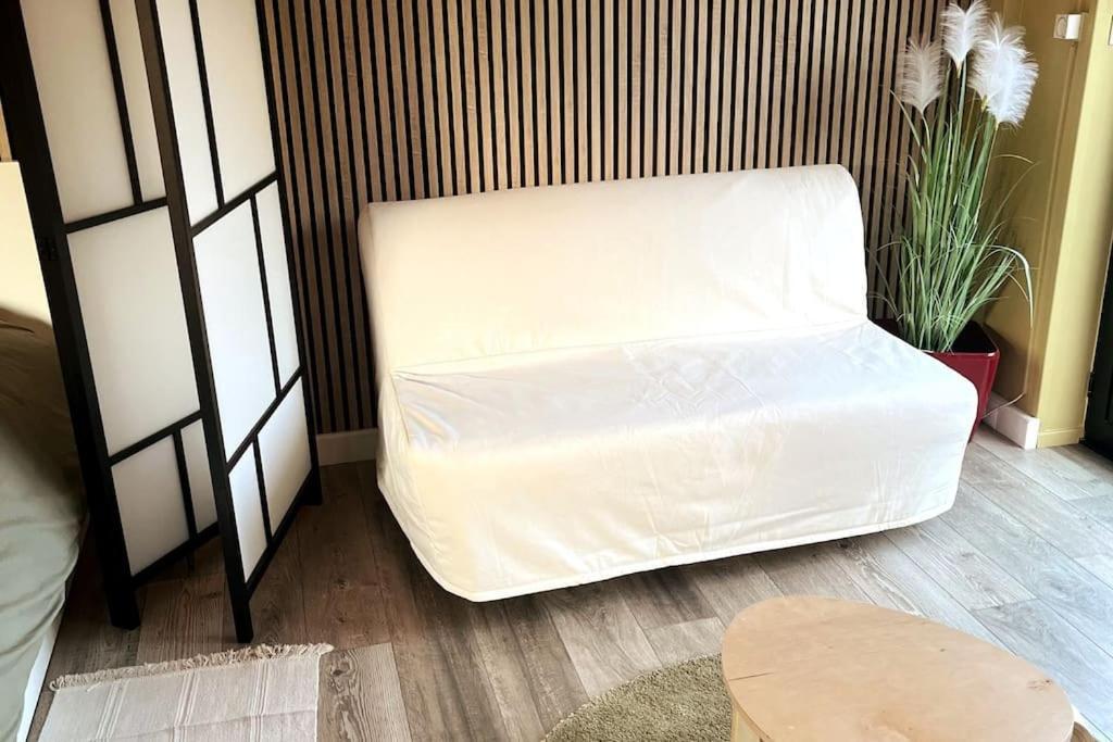 Gite Et Chambre D'Hote Gussignies Eksteriør bilde